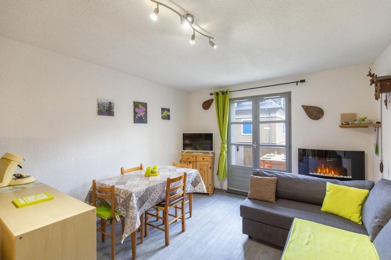 Appartement Terrasse Vue Montagne Кампан Екстериор снимка
